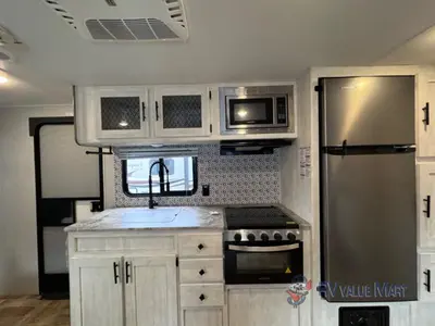 2022 Shasta RVs Shasta photo 13
