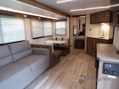 2025 Cruiser MPG photo 18
