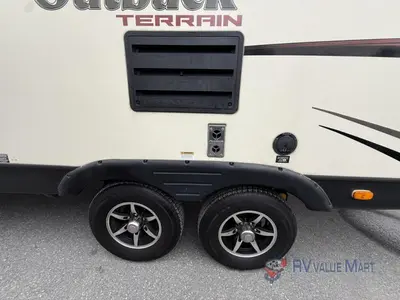 2015 Keystone RV Outback Terrain Ultra Lite photo 5