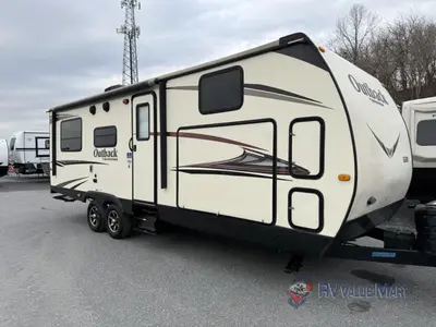 Used 2015 Keystone RV Outback Terrain Ultra Lite 260TRS