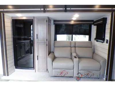 2023 CrossRoads RV Sunset Trail photo 18