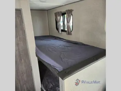 2023 Coachmen RV Catalina Summit Series 7 photo 13