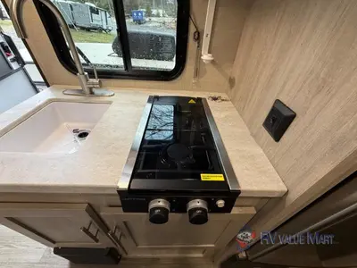 2023 Coachmen RV Catalina Summit Series 7 photo 15