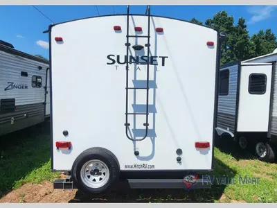 2020 CrossRoads RV Sunset Trail photo 4