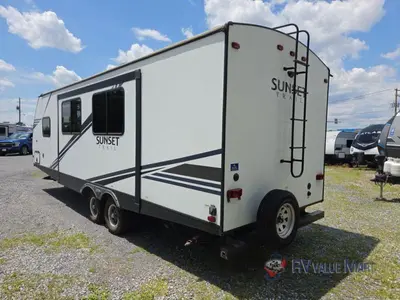 2020 CrossRoads RV Sunset Trail photo 6