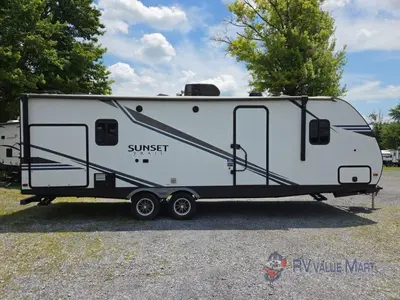 2020 CrossRoads RV Sunset Trail photo 9