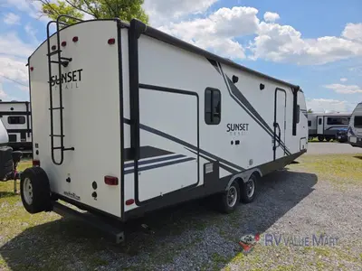 2020 CrossRoads RV Sunset Trail photo 8