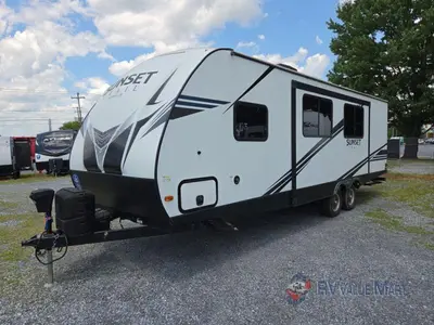 2020 CrossRoads RV Sunset Trail photo 4