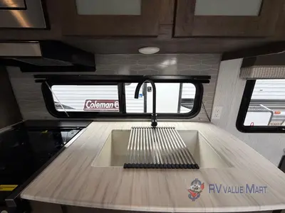 2022 Forest River RV Wildwood X-Lite photo 18