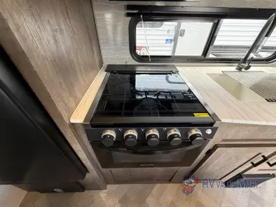 2022 Forest River RV Wildwood X-Lite photo 16