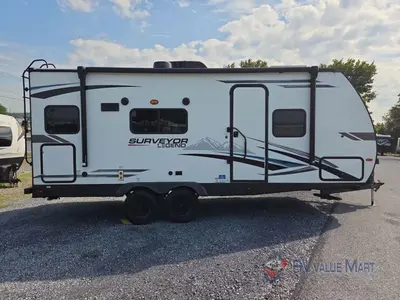 2022 Forest River RV Surveyor Legend photo 9