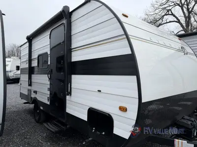 Used 2024 Cruiser Avenir A-17BH