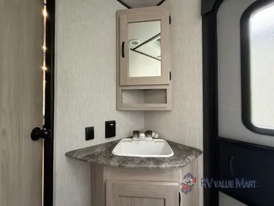 2022 Coachmen RV Spirit Ultra Lite photo 23