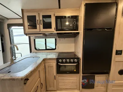 2022 Coachmen RV Spirit Ultra Lite photo 14
