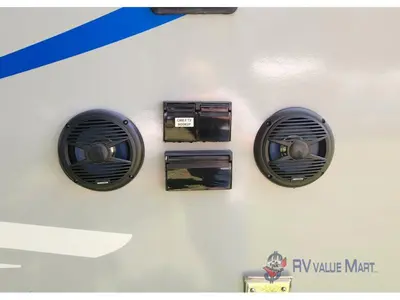 2021 Forest River RV Cherokee Alpha Wolf photo 10