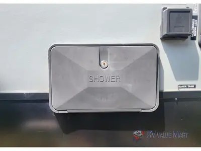 2021 Forest River RV Cherokee Alpha Wolf photo 11