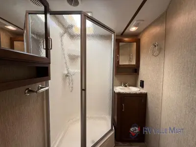 2017 Keystone RV Outback Ultra Lite photo 19