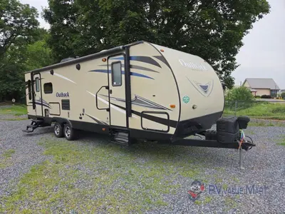 2017 Keystone RV Outback Ultra Lite photo 2
