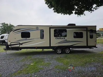 2017 Keystone RV Outback Ultra Lite photo 5