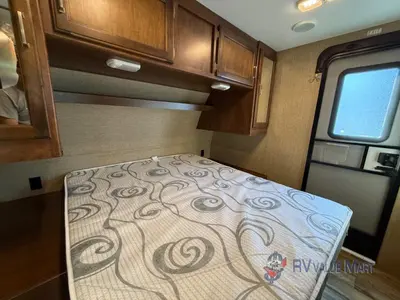 2017 Keystone RV Outback Ultra Lite photo 22
