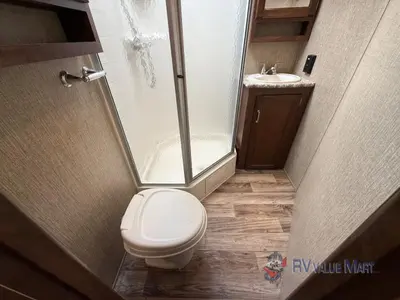 2017 Keystone RV Outback Ultra Lite photo 20