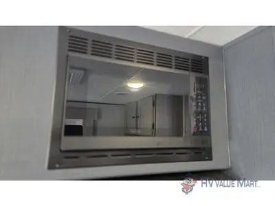 2025 Coachmen RV Apex Ultra-Lite photo 19