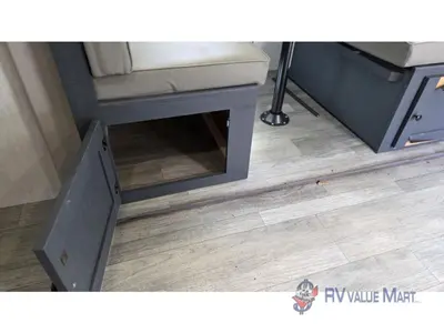 2025 Coachmen RV Apex Ultra-Lite photo 32