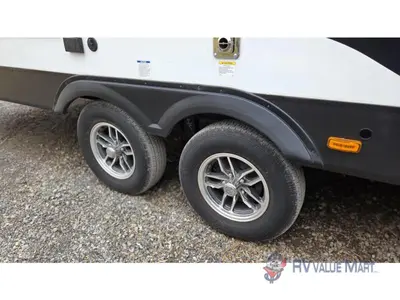 2025 Coachmen RV Apex Ultra-Lite photo 8