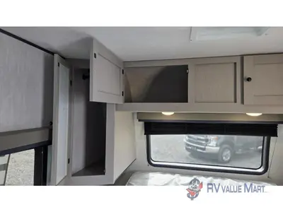 2025 Coachmen RV Apex Ultra-Lite photo 11