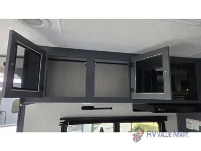 2025 Coachmen RV Apex Ultra-Lite photo 17