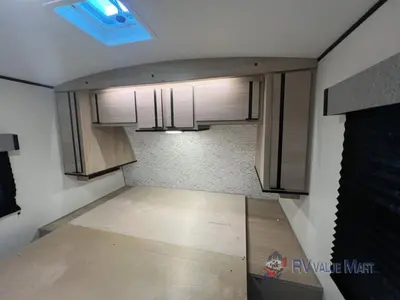 2022 Cruiser Radiance Ultra Lite photo 23