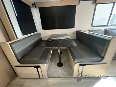 2022 Cruiser Radiance Ultra Lite photo 30