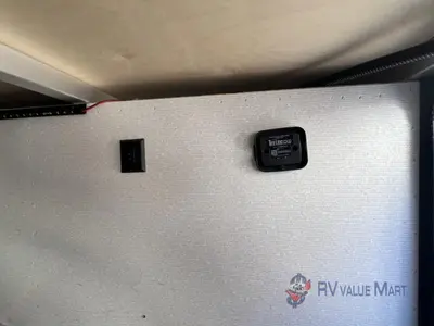 2022 Cruiser Radiance Ultra Lite photo 3