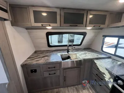 2022 Dutchmen RV Kodiak Ultimate photo 32