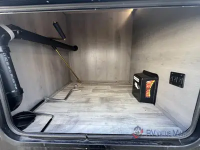 2022 Dutchmen RV Kodiak Ultimate photo 2