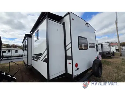 2023 Dutchmen RV Coleman Light photo 8