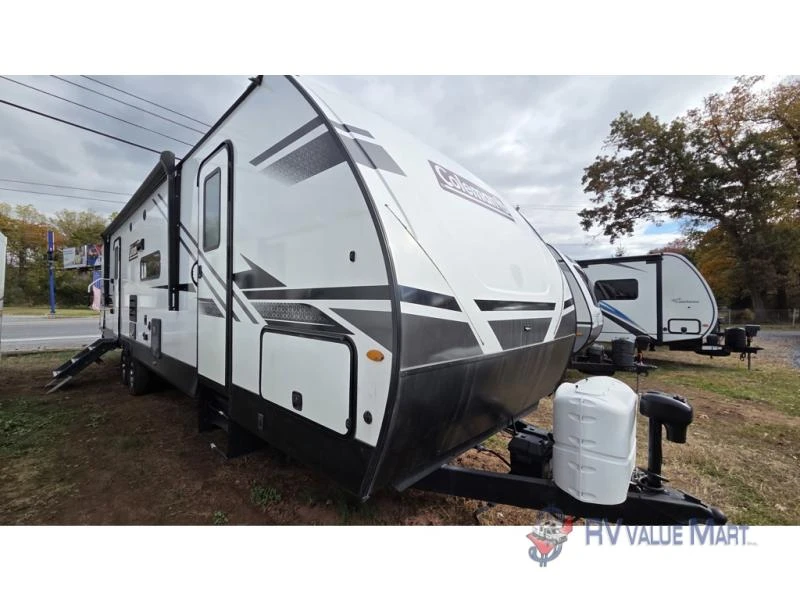 2023 Dutchmen RV Coleman Light exterior