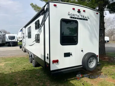 2021 Heartland North Trail photo 6