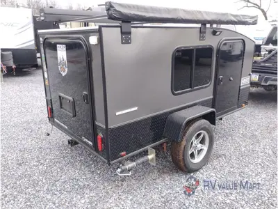 2022 Hiker Highway Deluxe photo 8