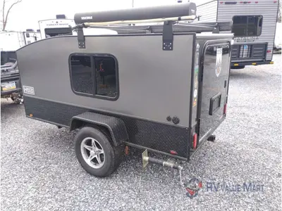 2022 Hiker Highway Deluxe photo 6