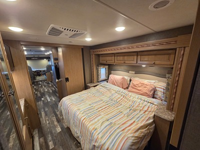 2018 THOR MOTOR COACH WINDSPORT photo 6