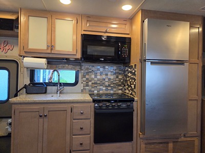 2018 THOR MOTOR COACH WINDSPORT photo 4