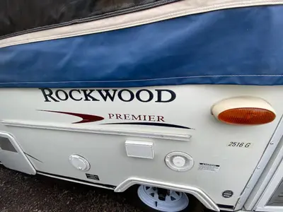 2006 Forest River RV Rockwood Premier photo 9