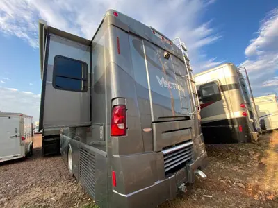 2006 Winnebago Vectra photo 6