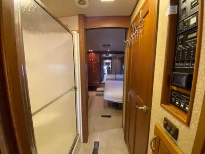 2006 Winnebago Vectra photo 30