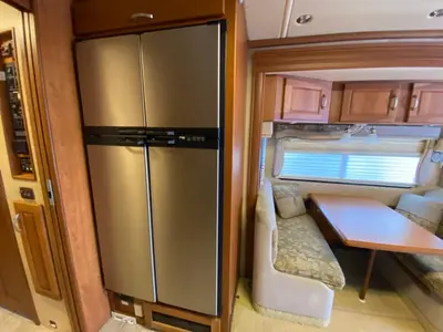 2006 Winnebago Vectra photo 26