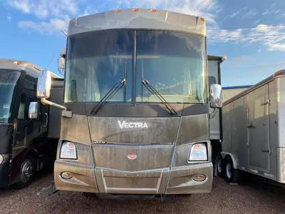 2006 Winnebago Vectra photo 3