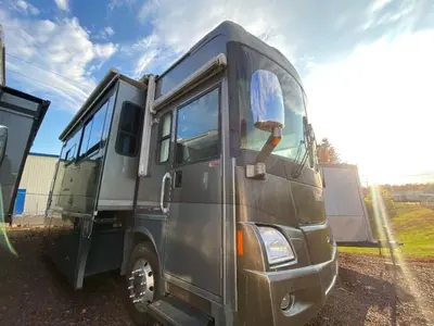 2006 Winnebago Vectra photo 10