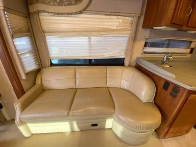 2006 Winnebago Vectra photo 29
