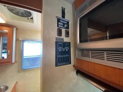2008 Winnebago View photo 24